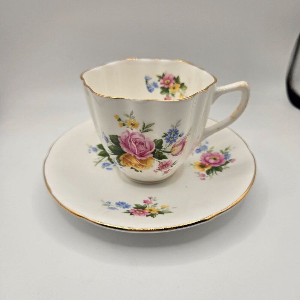 Vintage Crownford Hamilton Floral Bone China Teacup Saucer Set Gold Trim